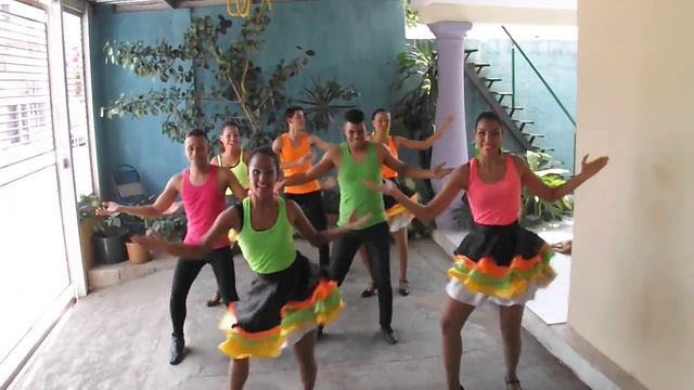 Samba - Magalenha | Danzas Ágape смотреть онлайн