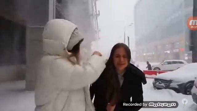 24 ЧАСА В НАРУЧНИКАХ ЧЕЛЕНДЖ смотреть онлайн