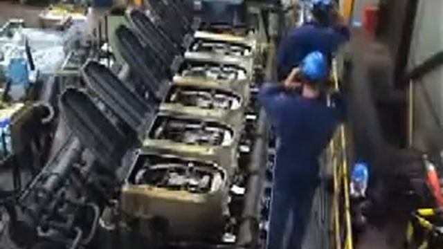 Starting of marine engine بدء تشغيل المحرك البحري смотреть онлайн