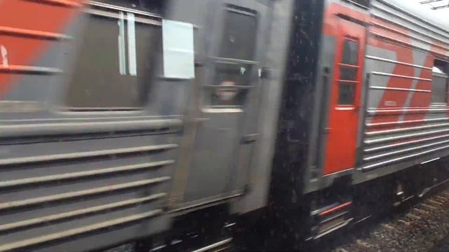 "Северянин" ЭП2К-132 со скорым поездом № 109М Новый Уренгой-Москва смотреть онлайн