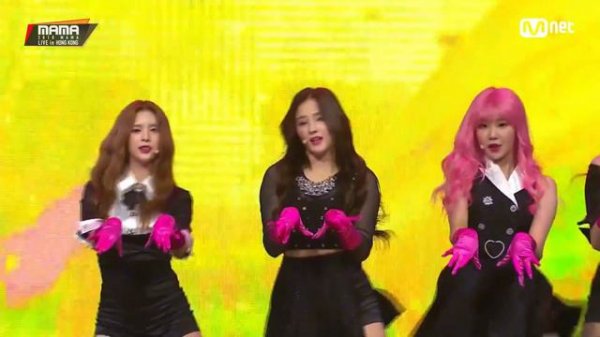 MOMOLAND at 2018 MAMA in HONG KONG | All Moments