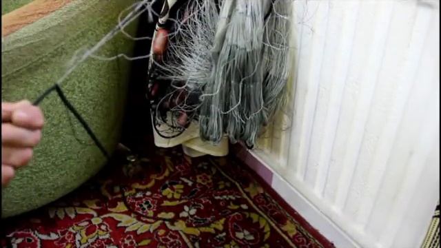 Как изготовить простую рыболовную сеть и установить вертикальные столбы. Столбы на рыболовной сети смотреть онлайн