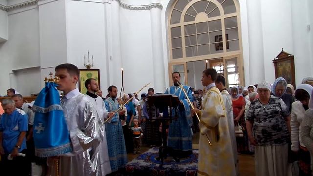 Чтение Евангелия в престольный праздник смотреть онлайн