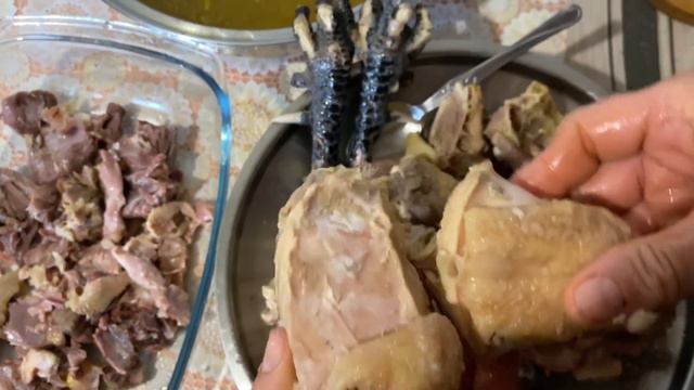 #Бресс Гальцы Французская курица//Сократить зависимость покупного бройлера, работать от яйца до мяс смотреть онлайн
