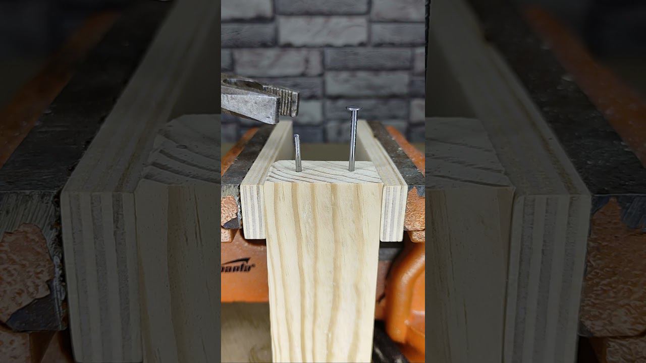 Секрет старых мастеров! Как легко сделать скрытое соединение гвоздями? #shorts смотреть онлайн