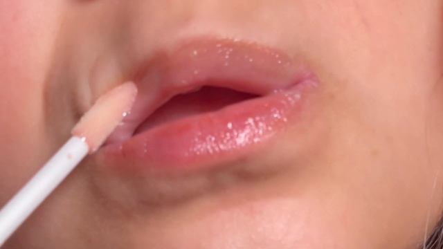 МАЛАЯ МЕДДИ ОЧЕНЬ БОРЗАЯ!!!! ДЕВОЧКИ ДЕЛАЮТ ПИРСИНГ?