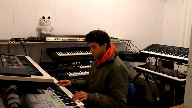 Tyros 3 European Electronic Organ Style Demo смотреть онлайн