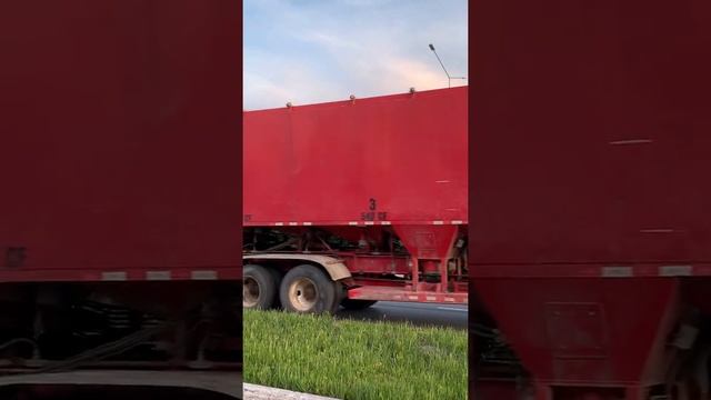 Жена встречает с вахты, моя рабочая машина, Iveco песковоз тралкер смотреть онлайн