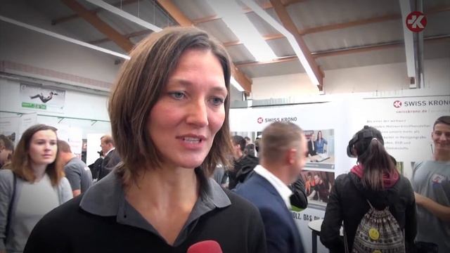 JOBSTART-Messe 2017: Brandenburgs Ministerpräsident am Stand von SWISS KRONO смотреть онлайн