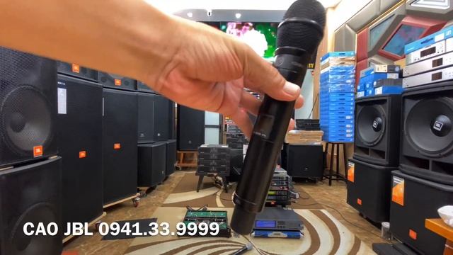 Khách Việt Kiều Mỹ Ủng Hộ Em Mic Và Những Sp To Tiền ll Cao JBL смотреть онлайн