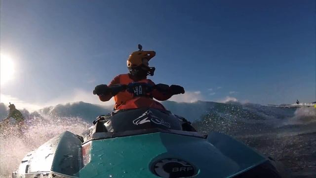 Big clean swell JetSki fun. Wild water hogs May 2021 смотреть онлайн