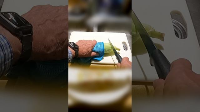 No Mess Silk Free Corn on the Cob - Narrated смотреть онлайн