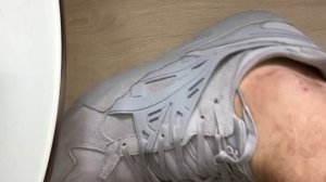 ЗАЧЕМ НА КРОССОВКАХ ВТОРАЯ ДЫРКА // КУДА ПРЯТАТЬ ШНУРКИ