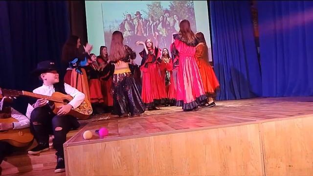 День народов России в школе №956 во 2 корпусе смотреть онлайн