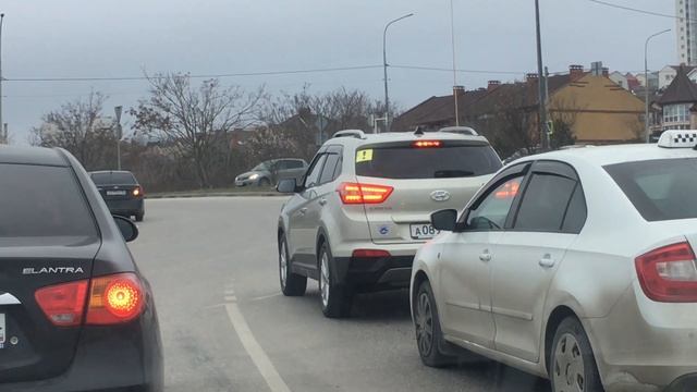 Куда правильно клеить Наклейку НАЧИНАЮЩИЙ ВОДИТЕЛЬ смотреть онлайн