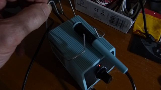 Die Halterung für die Lötstation Baseech ZD928 смотреть онлайн