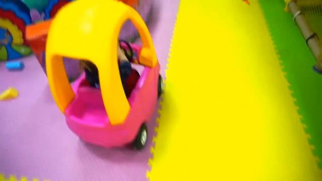 Занзибар Детская Комната Развлечений в Peoplе's Рark Улан-Удэ Интересное Детское Видео смотреть онлайн