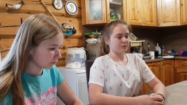 Устная часть экзамена PET, клуб иностранных языков Yellow Submarine Language Club, май 2019. смотреть онлайн