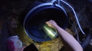 КАК ПОМЫТЬ ПЛАСТМАССОВУЮ БОЧКУ ОТ ЗЕЛЕНОГО НАЛЕТА