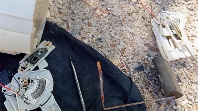 Мелкий врунишка указатель топлива смотреть онлайн