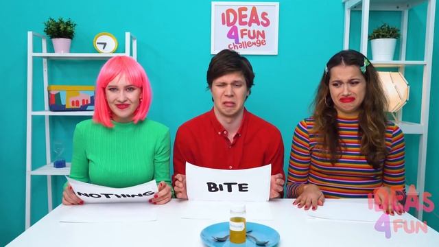 ОТКУСИ, ЛИЗНИ или НИЧЕГО ЧЕЛЛЕНДЖ #3 от Ideas 4 Fun Challenge смотреть онлайн