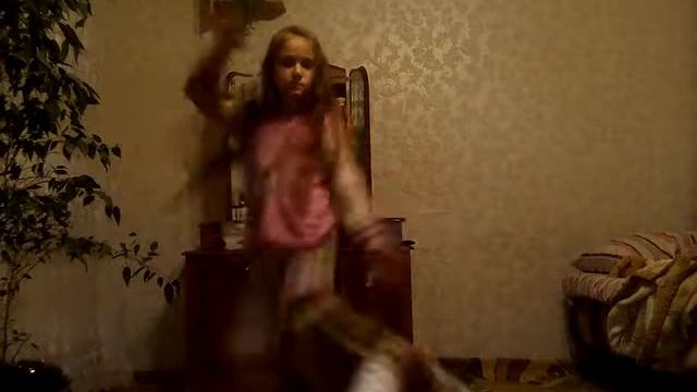 Танец под разные песни, крутые девочки хип- хоп смотреть онлайн