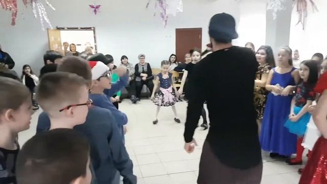 2ч. 3 класс. Новогодний праздник 27.12.2018 смотреть онлайн
