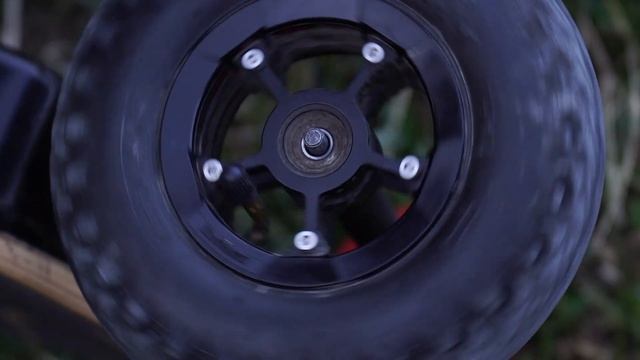 Switcher HP V2 - Le Skate électrique convertible : Longboard, Urbain, Tout chemin ou Tout terrain смотреть онлайн