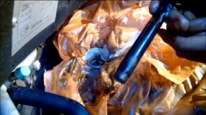 Снятие форсунок дизель SsangYong Kyron. Демонтаж прикипевшей форсунки 4-го цилиндра. Без съема ГБЦ.