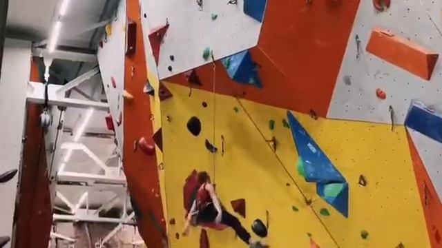 Детская школа скалолазания смотреть онлайн