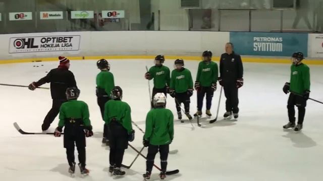 Team Pirati drills with Bob Hartley смотреть онлайн