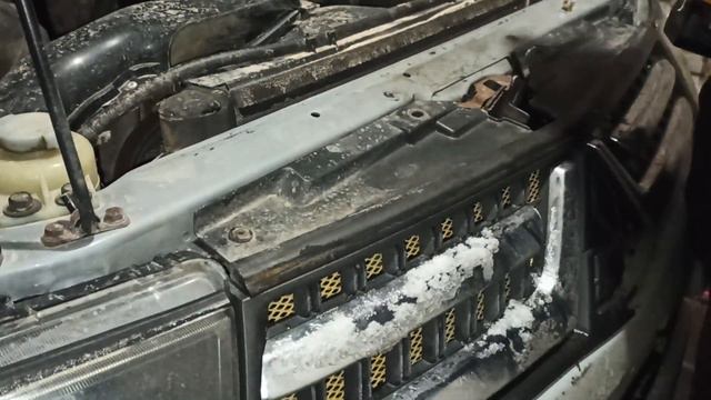 Mitsubishi L200 снятие переднего бампера