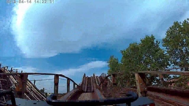 Деревянная горка рулит!!! смотреть онлайн