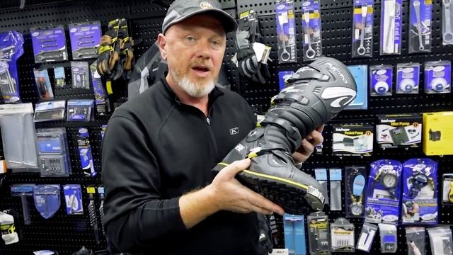 Forma Terrain TX Enduro Boot Review | Adventure Moto Australia смотреть онлайн