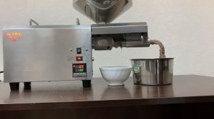 Электрический маслопресс AKITAJP akjp 700 шнековый пресс для холодного и горячего отжима масла