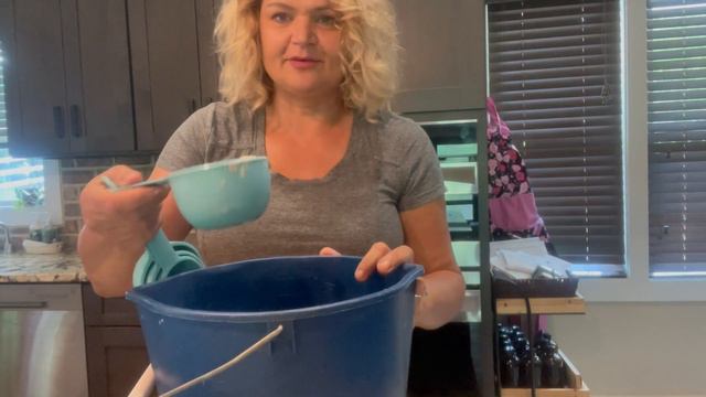 Harvest Sunflowers — Roast Sunflower Seeds & Make Sunflower Tea #homesteader #selfreliance смотреть онлайн