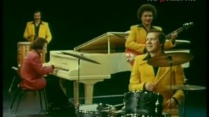 Девчонка из квартиры сорок пять