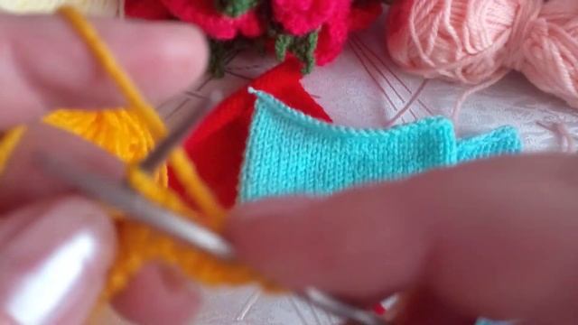 Лицевая гладь.Учимся вязать лицевые и изнаночные петли классическим и бабушкиным способом. смотреть онлайн