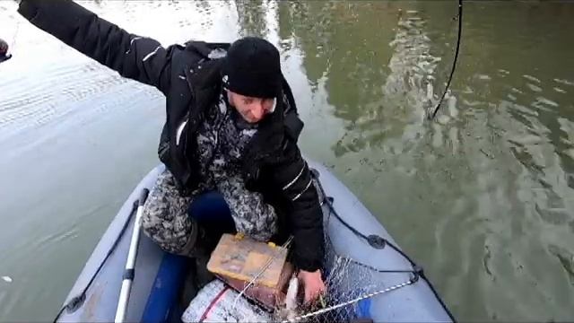 УКУС ЩУКИ или НЕ СУЙ КУДА ПОПАЛО#shortsvideo смотреть онлайн