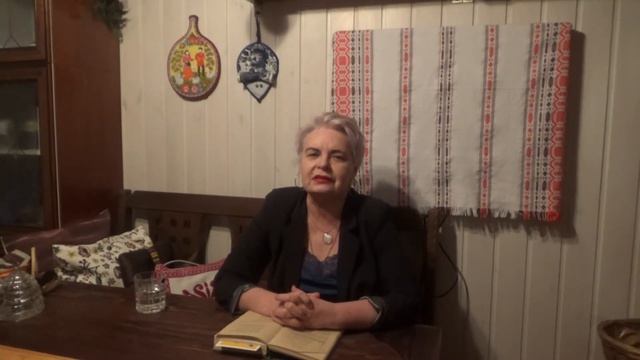 О С Соина читает и комментирует стихи Н С Гумилева смотреть онлайн