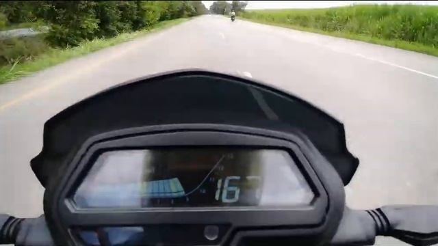 DOMINAR 400UG VS KAWASAKI Z400