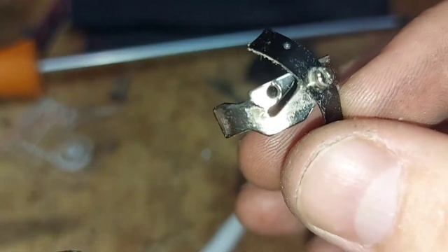 Нет натяжения нижней нити, ремонт шпуледержателя своими руками смотреть онлайн