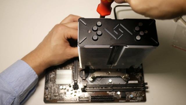 DeepCool Gammaxx GT RGB CPU Cooler Review, Install and Thermals смотреть онлайн