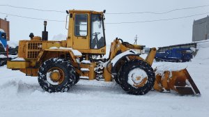 Продам: Фронтальный погрузчик АМКОДОР 342С4, 2014г.в, ковш фронтальный, вилы, КМУ на быстросъёмах !