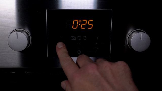 Timer / Zeitschaltuhr einstellen am Ofen mit 3 Knöpfen. Zeitschaltuhr Kurzzeitwecker einstellen смотреть онлайн