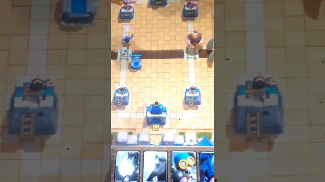 Проходим Clash Royale смотреть онлайн
