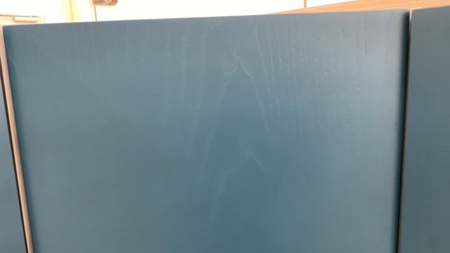 Odissey | Кухня с комбинированными фасадами крашеный шпон дуба/рамочный Cleaf TSS под дерево смотреть онлайн