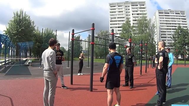 Открытая тренировка воркаут в Московском смотреть онлайн