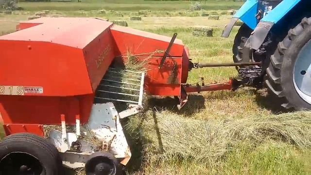Тюкование сено луговое. смотреть онлайн