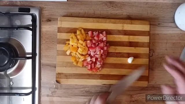 Кабачки с сыром, перец гриль в ореховой заправке. смотреть онлайн